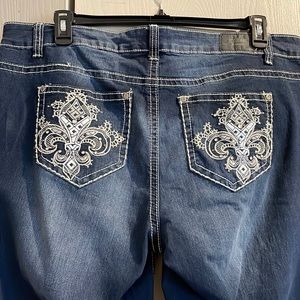 ZCO jeans fleur de leis stitched rear pockets. Sz 20W - NWT